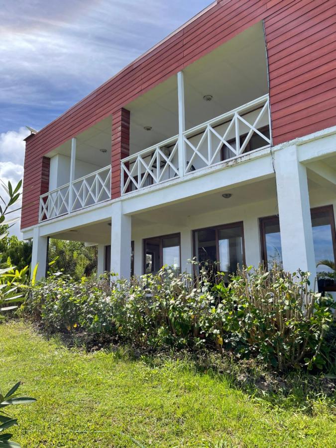 Teanehi Bed & Breakfast Hanga Roa Bagian luar foto