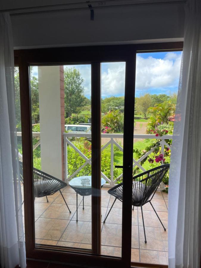 Teanehi Bed & Breakfast Hanga Roa Bagian luar foto