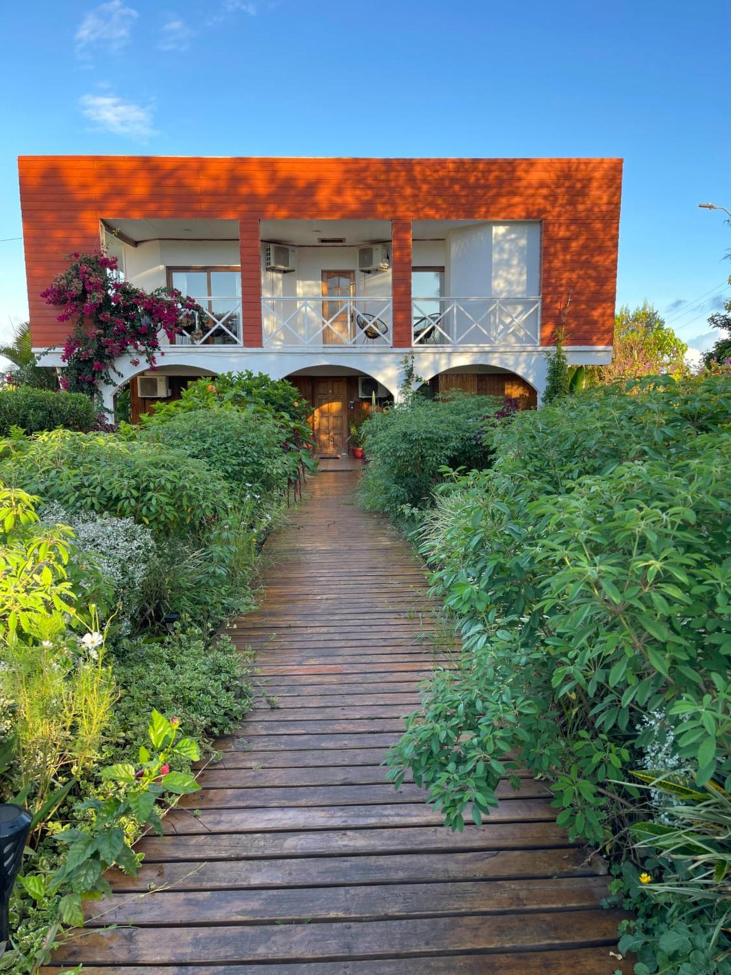 Teanehi Bed & Breakfast Hanga Roa Bagian luar foto