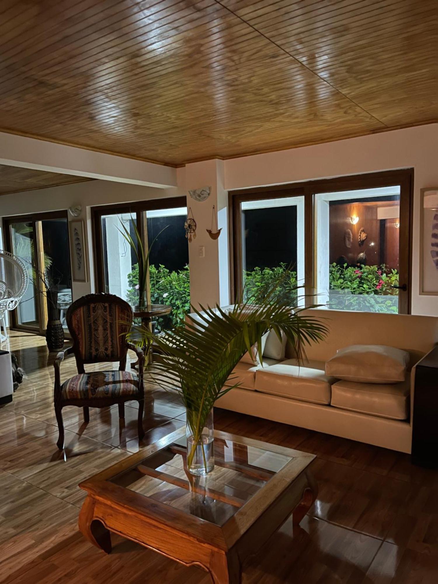 Teanehi Bed & Breakfast Hanga Roa Bagian luar foto