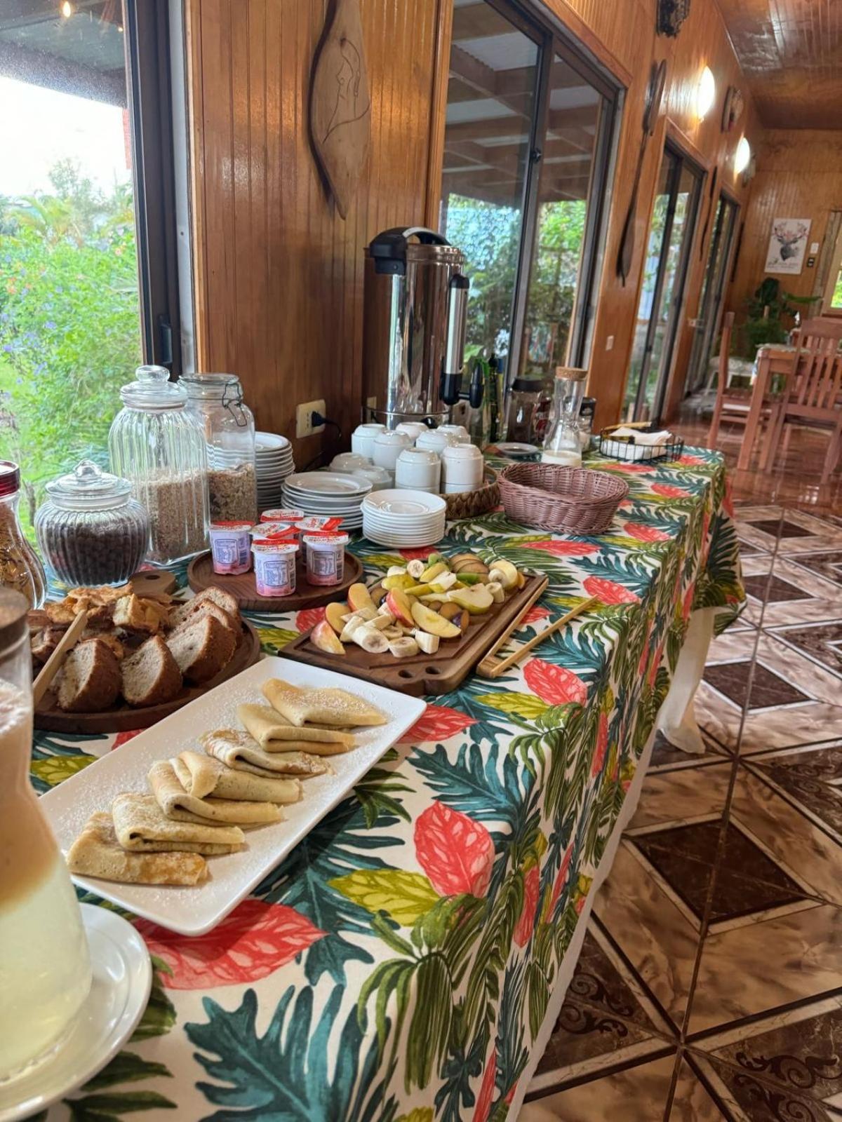 Teanehi Bed & Breakfast Hanga Roa Bagian luar foto
