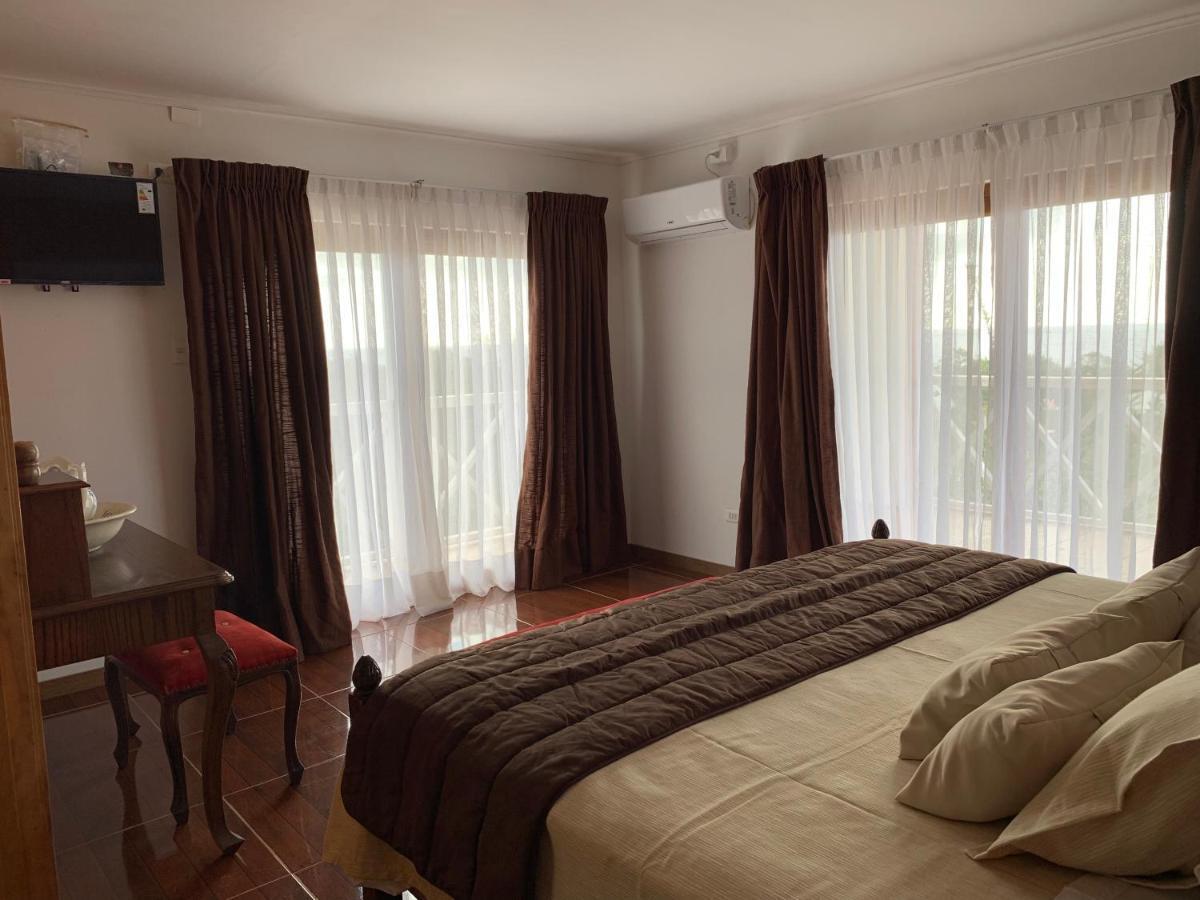 Teanehi Bed & Breakfast Hanga Roa Bagian luar foto