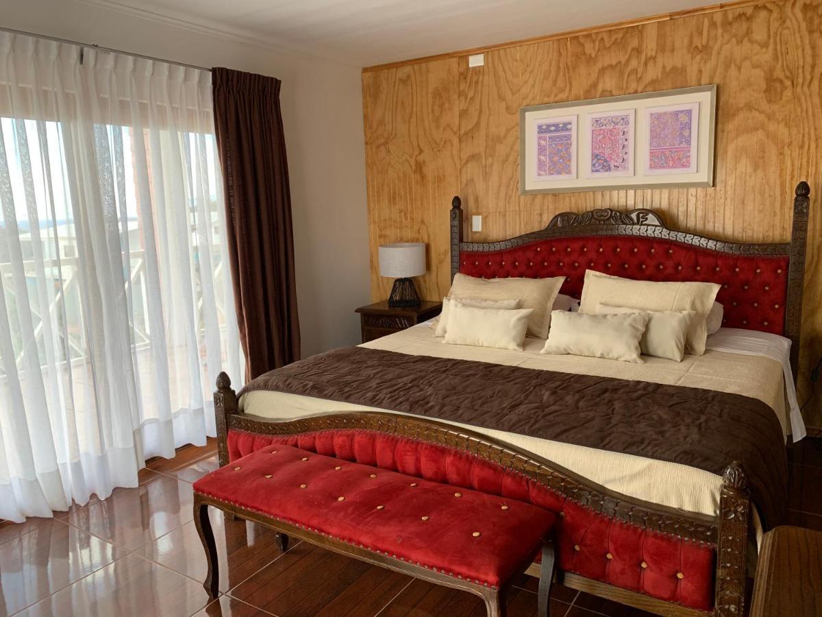 Teanehi Bed & Breakfast Hanga Roa Bagian luar foto