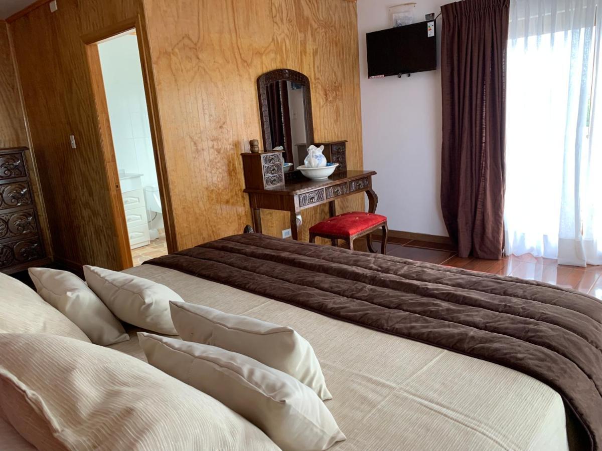 Teanehi Bed & Breakfast Hanga Roa Bagian luar foto