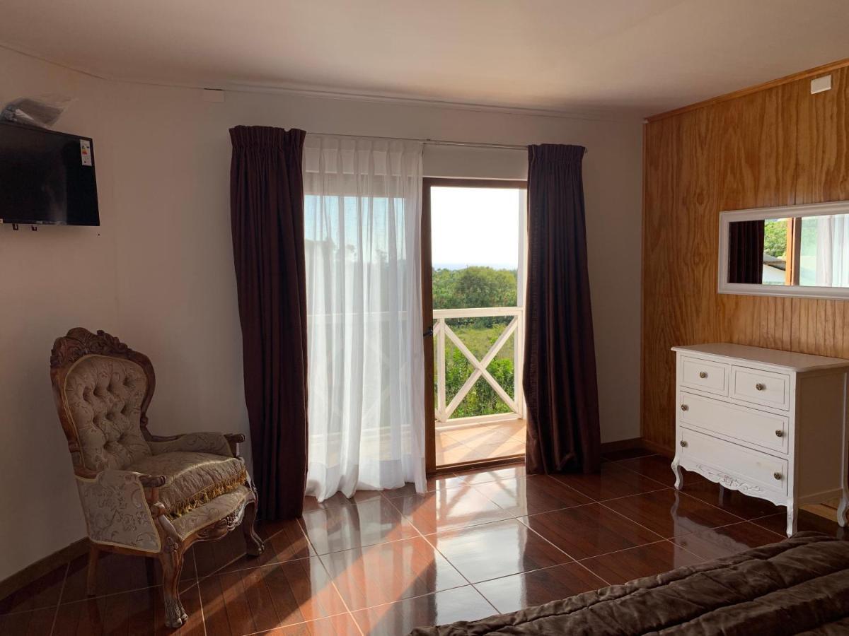 Teanehi Bed & Breakfast Hanga Roa Bagian luar foto