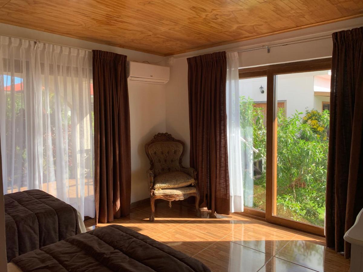 Teanehi Bed & Breakfast Hanga Roa Bagian luar foto