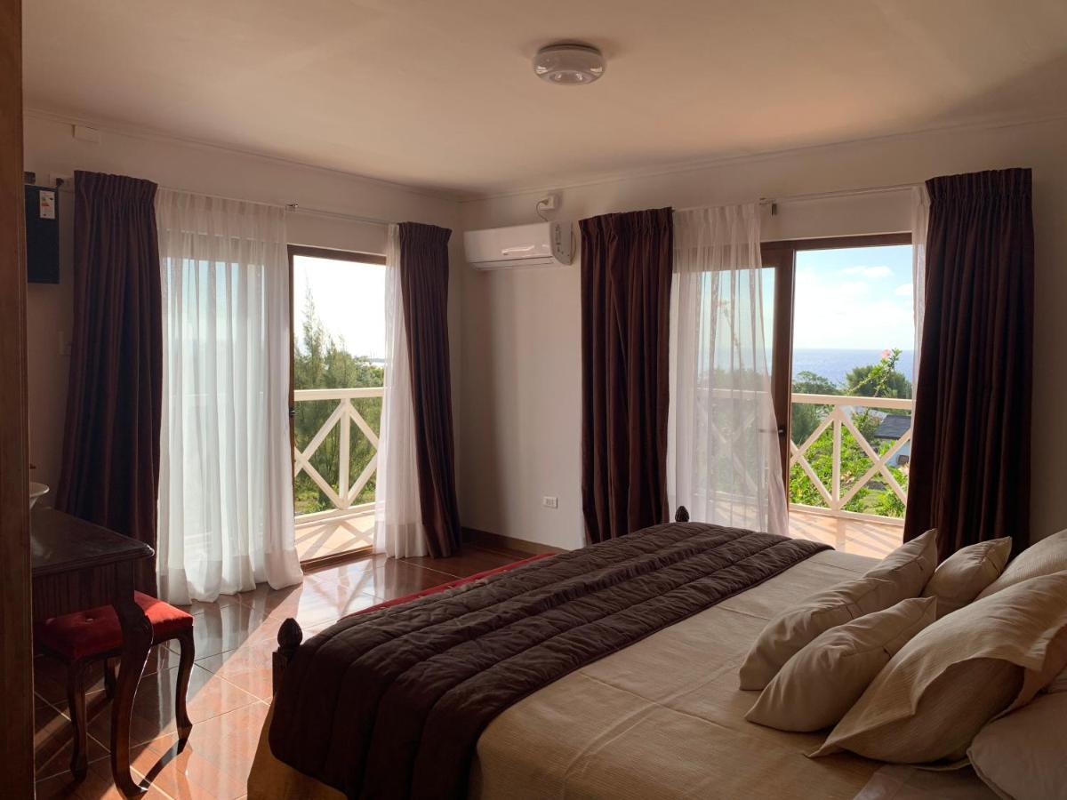 Teanehi Bed & Breakfast Hanga Roa Bagian luar foto