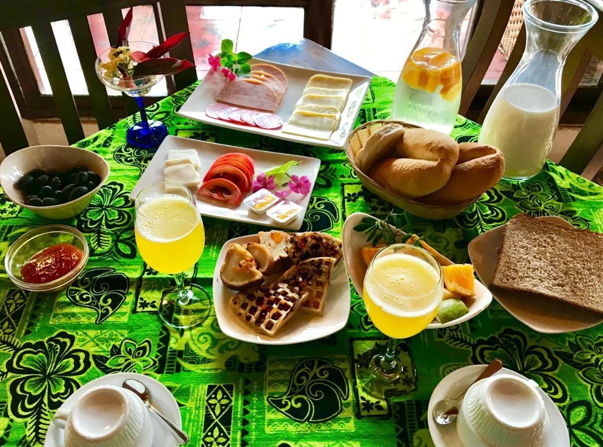 Teanehi Bed & Breakfast Hanga Roa Bagian luar foto
