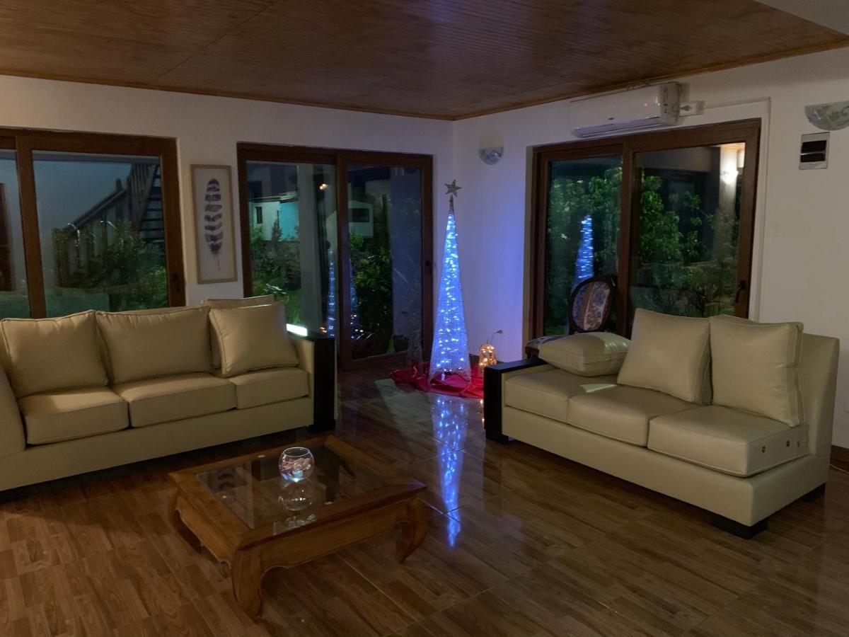 Teanehi Bed & Breakfast Hanga Roa Bagian luar foto