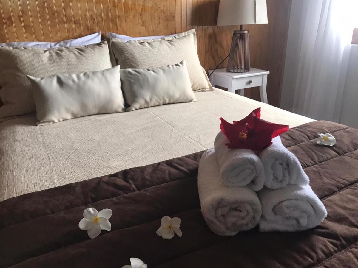 Teanehi Bed & Breakfast Hanga Roa Bagian luar foto